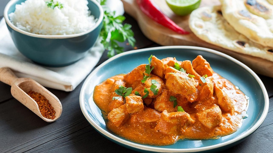 Pollo al curry rápido en 10 minutos: receta fácil, aromática y deliciosa