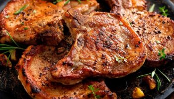 Receta Chuletas de Cerdo a la Parrilla: jugosas, fáciles y llenas de sabor