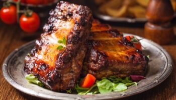 Receta Costillas de Cerdo al Horno: jugosas, tiernas y llenas de sabor