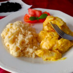 Receta Cuscús con Verduras y Pollo al Curry: Un Plato Aromático, Saludable y Fácil de Preparar