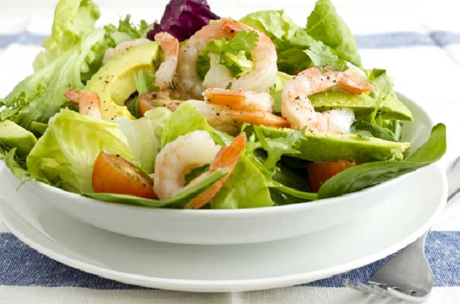 Receta Ensalada de Gambas y Aguacate: fresca, saludable y fácil de preparar