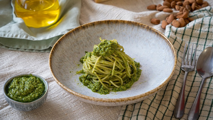 Receta Pasta con pesto de albahaca: guía completa para preparar un plato italiano delicioso