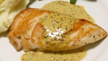 Receta Pechugas de Pollo en Salsa de Mostaza: Una Preparación Cremosa y Deliciosa