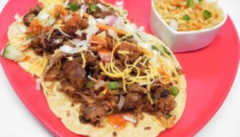 Receta Tacos de Cerdo Desmenuzado: Cómo Preparar unos Tacos Jugosos y Llenos de Sabor