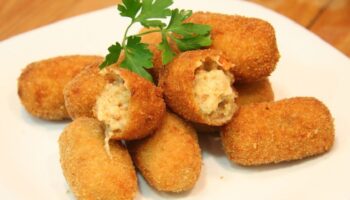 Receta Croquetas de Pollo Caseras: Crujientes por Fuera y Cremosas por Dentro