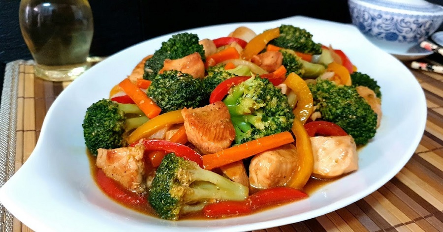 Receta Salteado de Pollo con Soja: Un Plato Rápido, Sabroso y Saludable