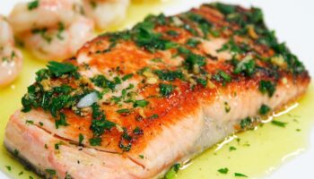 Recetas Pescado al Horno con Hierbas: Una Preparación Saludable y Llena de Sabor