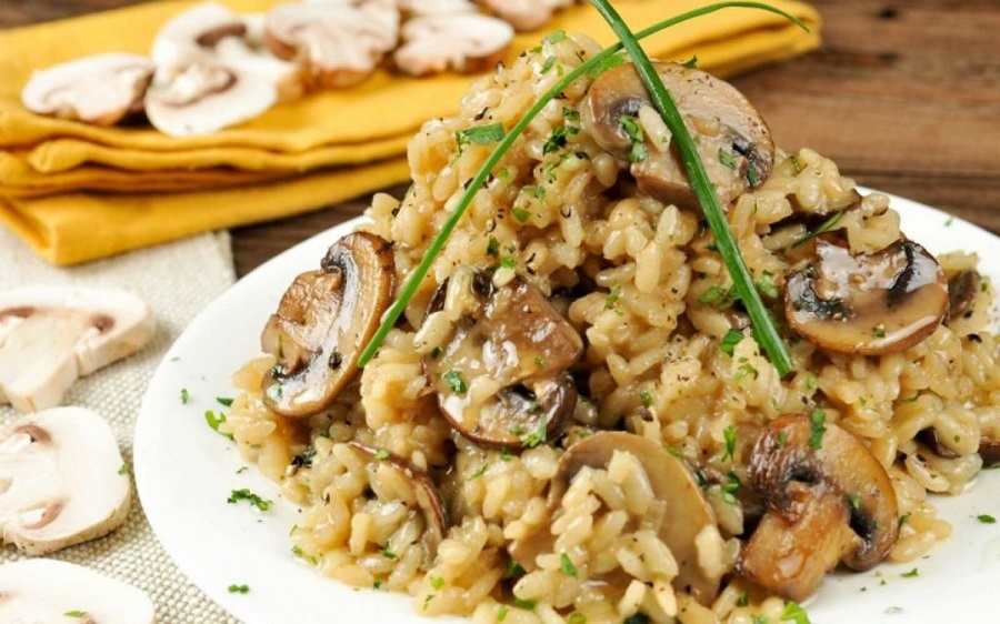 Receta de Risotto de Champiñones: guía completa para preparar un risotto cremoso y delicioso