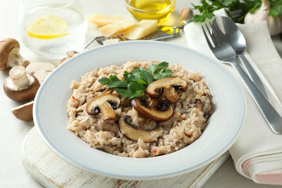 Receta de Risotto de Champiñones: guía completa para preparar un risotto cremoso y delicioso